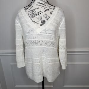 New York & Company Women’s V-Neck Knit Sweater Size Large Ivory 3/4 Sleeves In